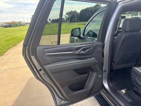 Used 2022 GMC Yukon Denali AWD/4WD image 15