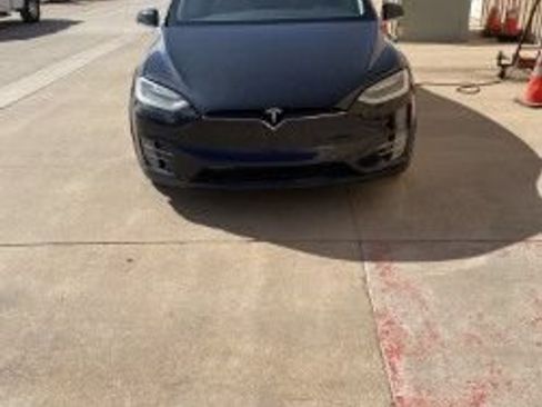 Used 2017 Tesla Model X 100D AWD/4WD image 2