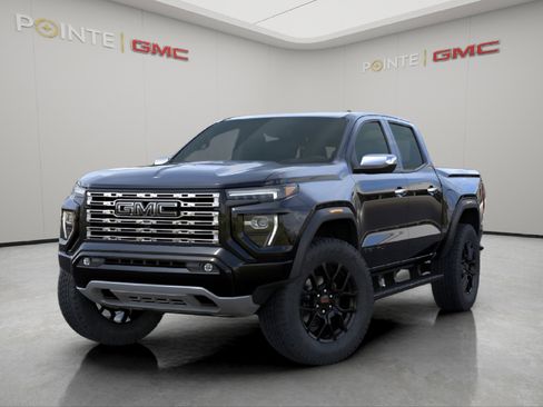 New 2026 GMC Canyon Denali w/ LPO, Denali Black Edition AWD/4WD image 8