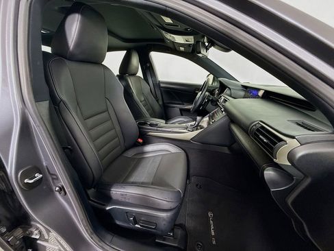 Used 2019 Lexus IS 300 F Sport w/ F Sport Package RWD image 30