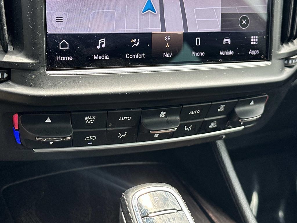 Used 2023 Maserati Levante GT AWD/4WD image 23