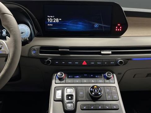 Used 2025 Hyundai Palisade Limited image 13