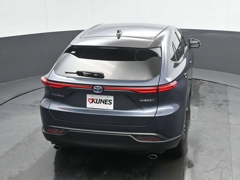 Used 2022 Toyota Venza LE AWD/4WD image 27