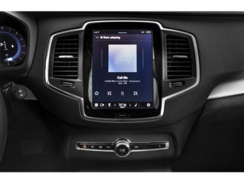 Used 2023 Volvo XC90 B6 Plus w/ Protection Package image 10