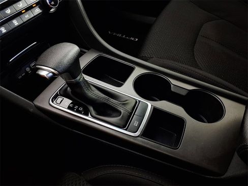 Used 2018 Kia Optima LX image 20