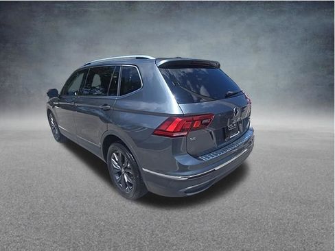 Used 2023 Volkswagen Tiguan SE FWD image 7