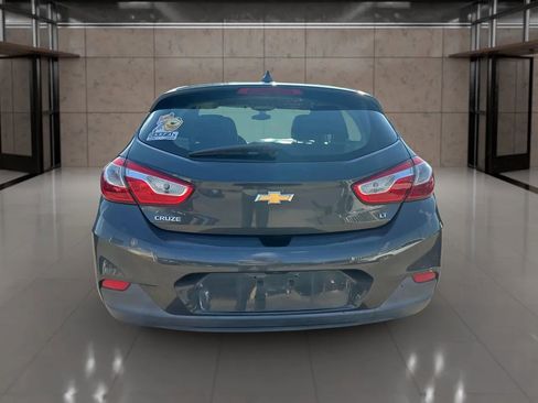 Used 2017 Chevrolet Cruze LT image 10
