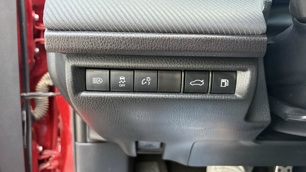 Used 2025 Toyota Camry SE w/ Convenience Package FWD image 23