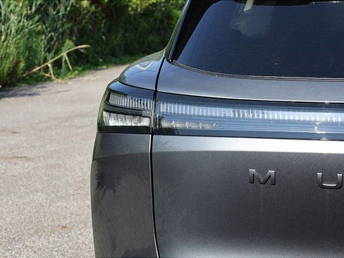 Used 2025 Nissan Murano SL image 5