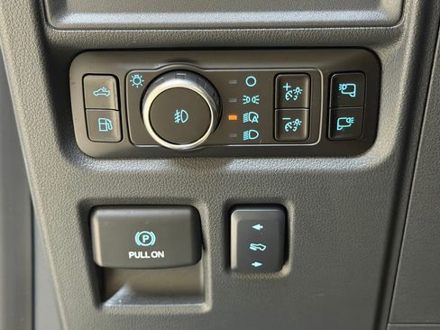 Used 2025 Ford F150 Platinum AWD/4WD image 24