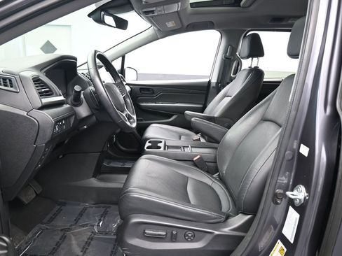 Used 2024 Honda Odyssey EX-L image 11