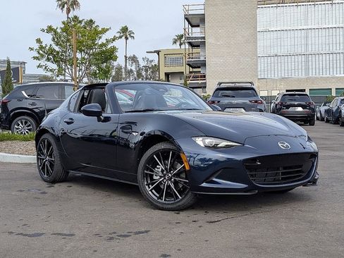 New 2026 MAZDA MX-5 Miata RF Grand Touring RWD image 3