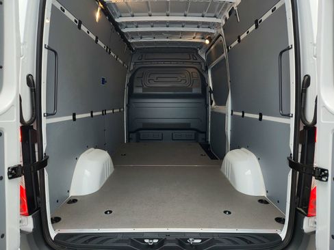 New 2026 Mercedes-Benz Sprinter 2500 image 14