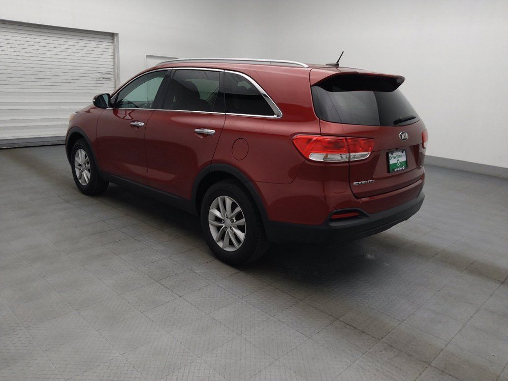 Used 2017 Kia Sorento FWD image 3