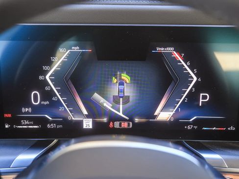 Certified 2025 BMW 740i image 18