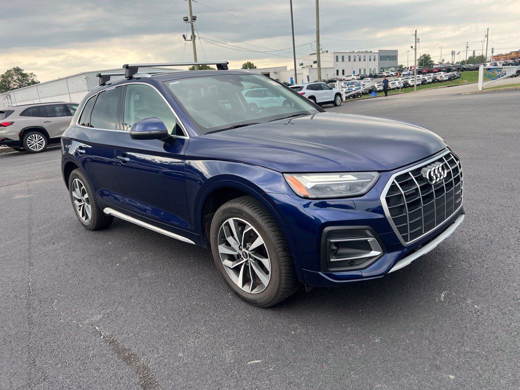 Used 2021 Audi Q5 2.0T Premium Plus w/ Premium Plus Package AWD/4WD image 2