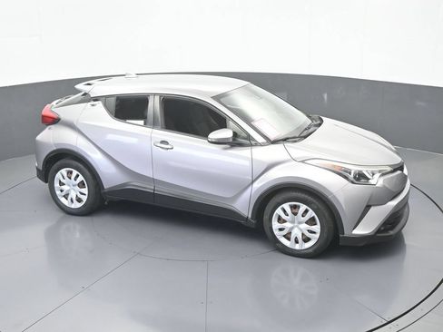 Used 2019 Toyota C-HR LE FWD image 46