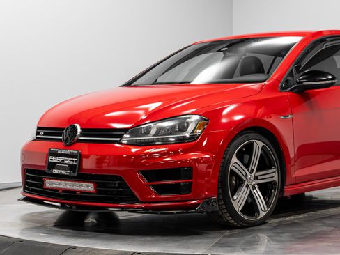 Used 2016 Volkswagen Golf R 4-Door image 4