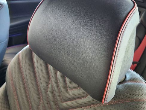 Used 2025 Genesis G80 3.5T Sport image 12