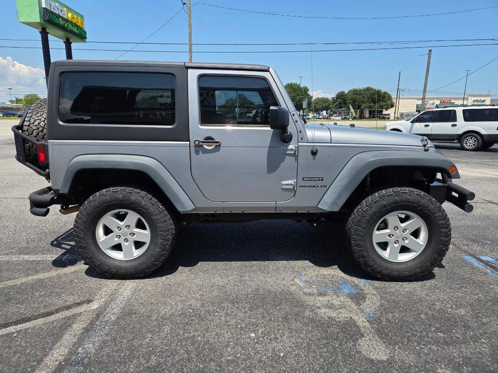 Used 2015 Jeep Wrangler Sport w/ Quick Order Package 24S AWD/4WD image 5