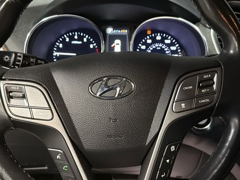 Used 2017 Hyundai Santa Fe Limited AWD/4WD image 11