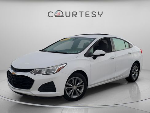 Used 2019 Chevrolet Cruze LS w/ LS Convenience Package image 1