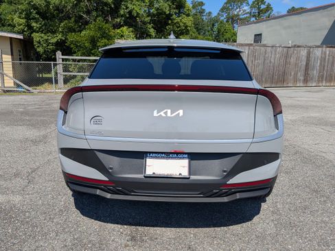 New 2025 Kia EV6 Light w/ Light LR Technology Package image 5