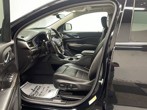 Used 2021 GMC Acadia Denali w/ Denali Ultimate Package AWD/4WD image 2