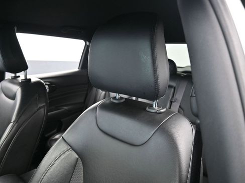 Used 2023 Jeep Compass Altitude image 16