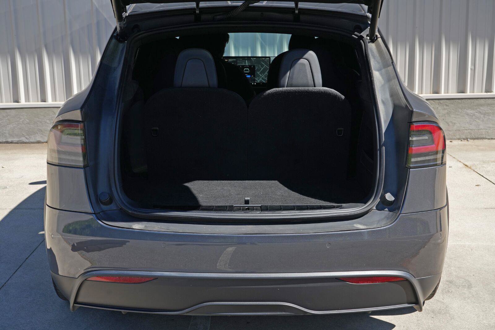 Used 2022 Tesla Model X Plaid AWD/4WD image 9