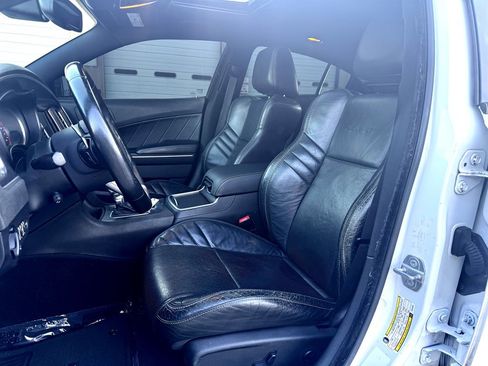 Used 2015 Dodge Charger SRT w/ Harman/Kardon Audio Group image 3