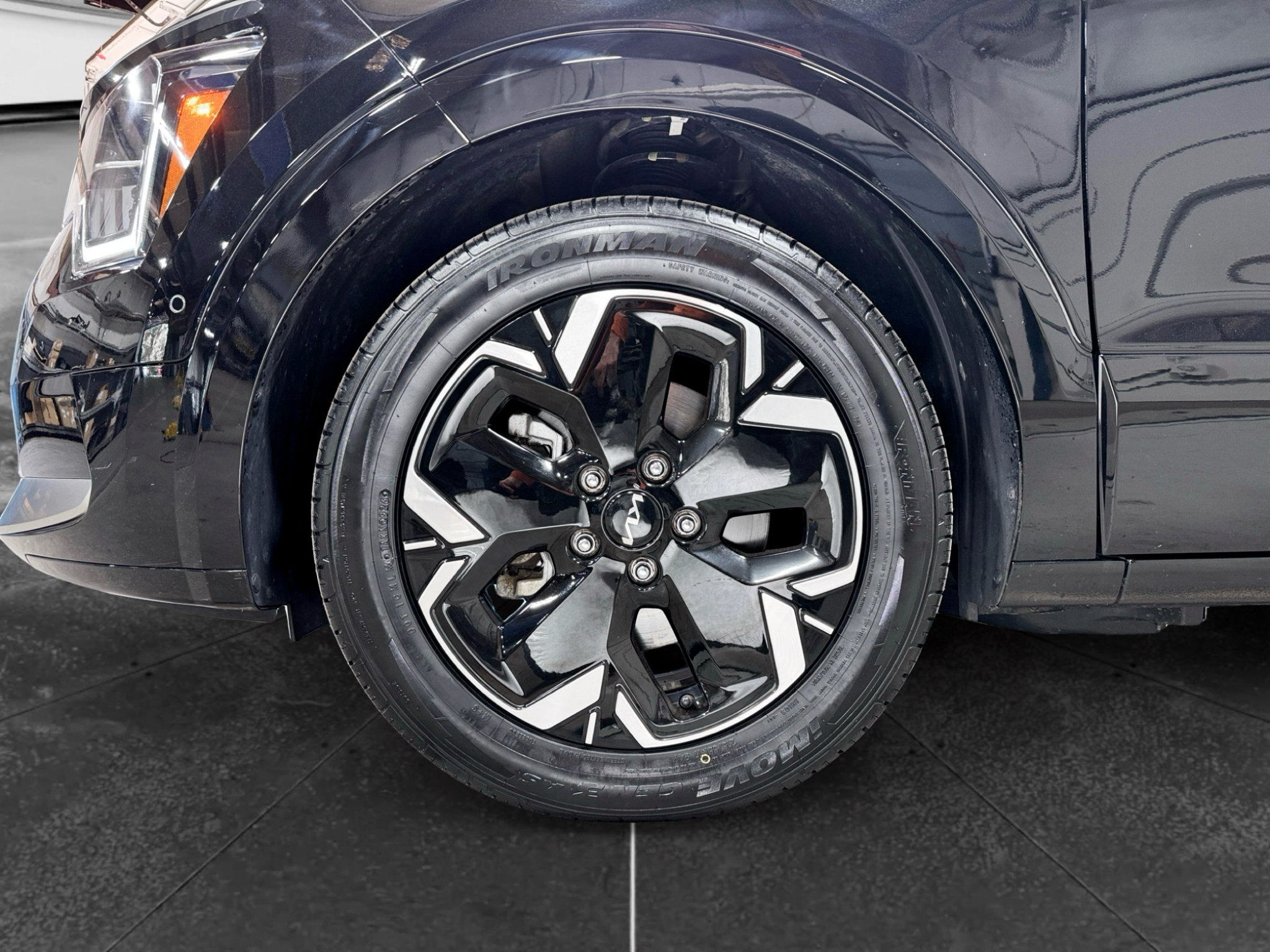 Used 2023 Kia Niro Wave w/ Wave Preserve Package FWD image 31