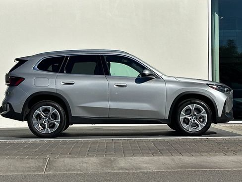 Used 2023 BMW X1 xDrive28i w/ Premium Package AWD/4WD image 2