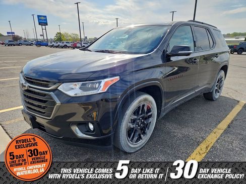 Used 2020 Chevrolet Traverse Premier w/ Redline Edition AWD/4WD image 4