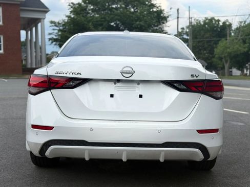 Used 2024 Nissan Sentra SV w/ SV Premium Package FWD image 5