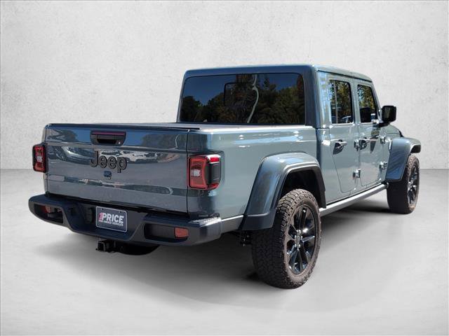 Used 2025 Jeep Gladiator Sport AWD/4WD image 4