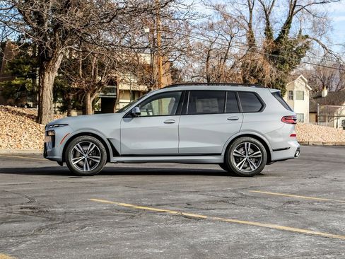 New 2026 BMW X7 xDrive40i w/ Executive Package image 2