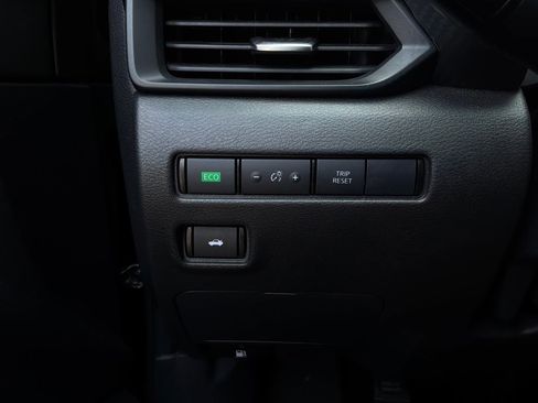 Used 2025 Nissan Sentra S FWD image 20