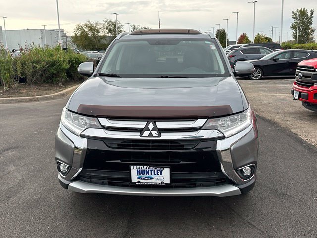 Used 2017 Mitsubishi Outlander GT AWD/4WD image 2