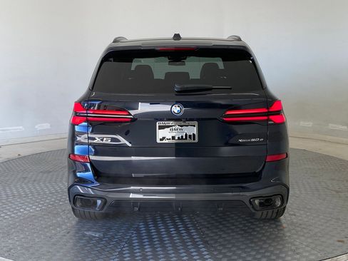 New 2026 BMW X5 xDrive50e w/ M Sport Package image 9