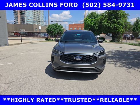 Used 2025 Ford Escape ST-Line w/ Equipment Group 301A FWD image 4