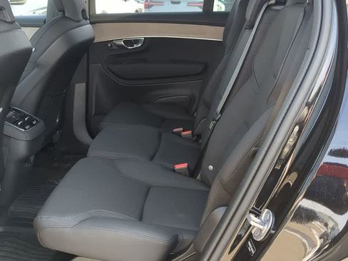 New 2026 Volvo XC90 B6 Plus w/ Protection Package Premier image 18