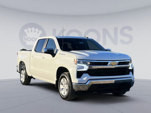 Used 2025 Chevrolet Silverado 1500 LT image 10