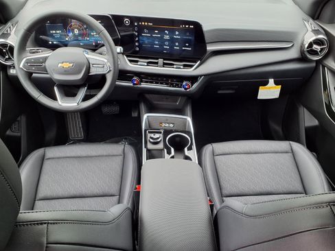 New 2026 Chevrolet Equinox LT FWD image 10