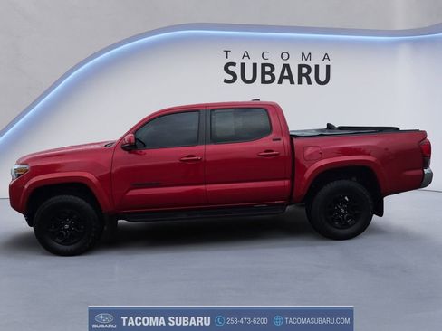 Used 2020 Toyota Tacoma SR5 AWD/4WD image 2