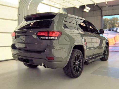 Used 2020 Jeep Grand Cherokee Altitude AWD/4WD image 6