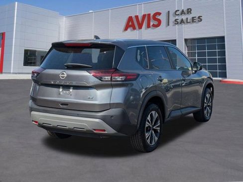 Used 2023 Nissan Rogue SV image 6