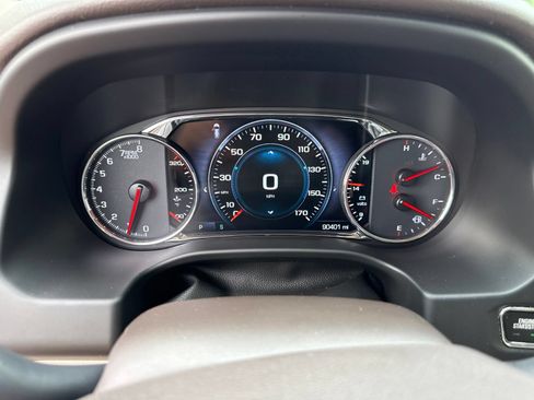 Used 2019 GMC Acadia Denali w/ Technology Package FWD image 30
