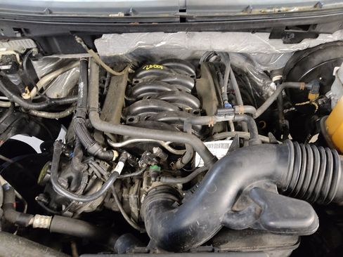 Used 2014 Ford F150 XLT w/ XLT Chrome Package RWD image 30