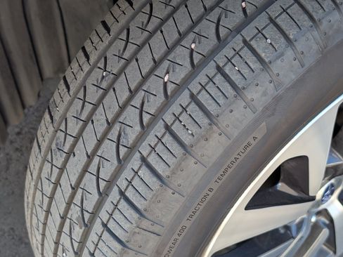 Certified 2025 Subaru Outback Premium AWD/4WD image 9
